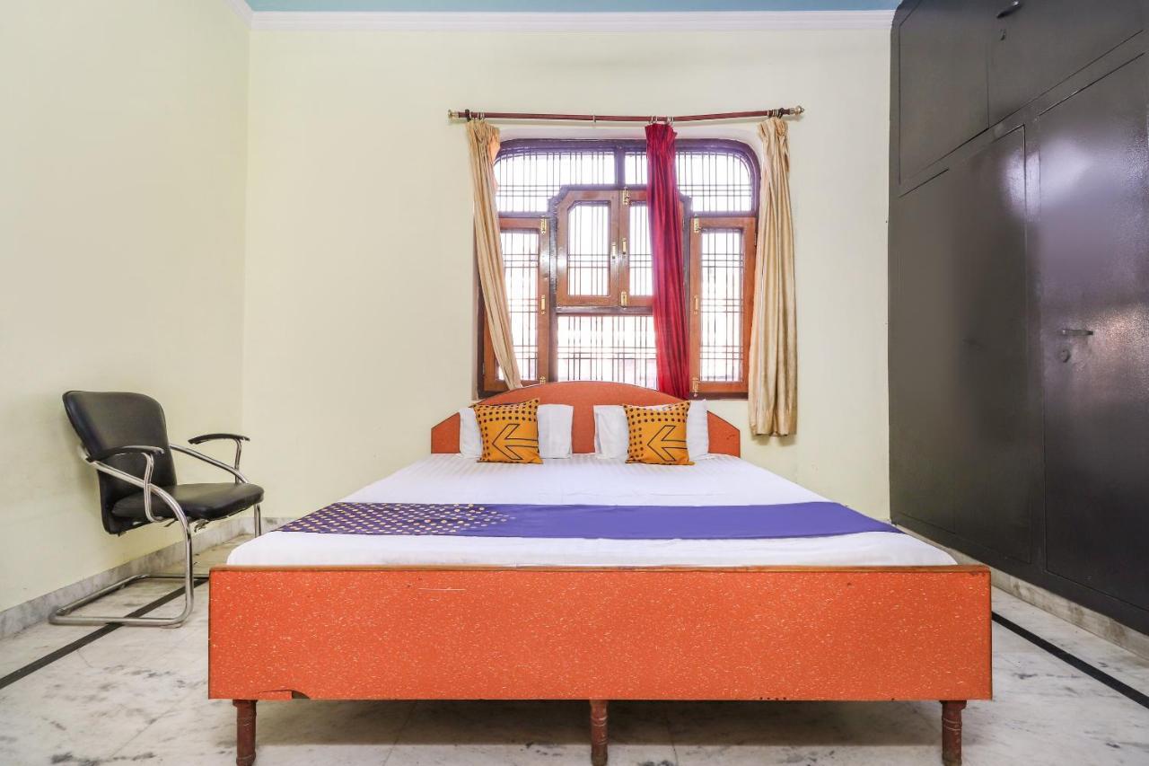 Hôtel Spot On 70311 Rangoli Palace à Lucknow Extérieur photo