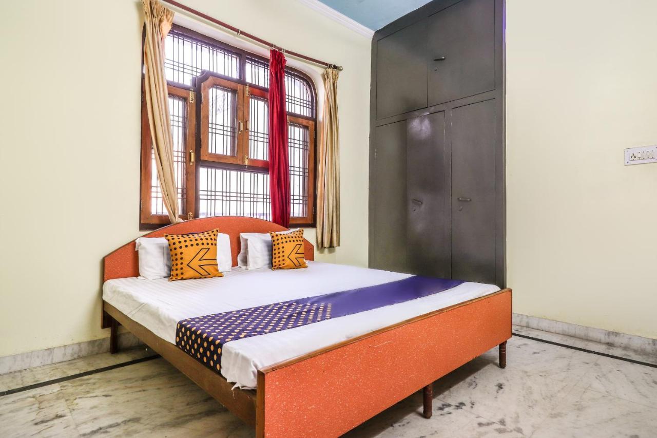 Hôtel Spot On 70311 Rangoli Palace à Lucknow Extérieur photo